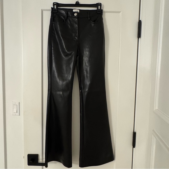 Aritzia Black Leather Fit and Flare Pants - Wilfred Size 0 - Picture 1 of 5